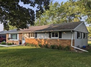 3288 S 147th St, New Berlin, WI 53151