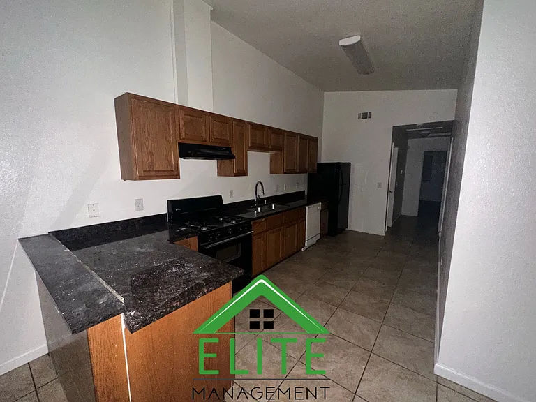 2948 Connie Dr — Photo 8