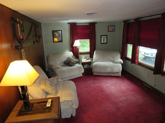5th image of 2102 Woodview Dr