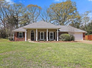 443 Hemlock Dr, Flowood, MS 39232