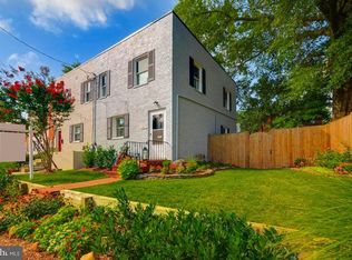 226 Guthrie Ave, Alexandria, VA 22305