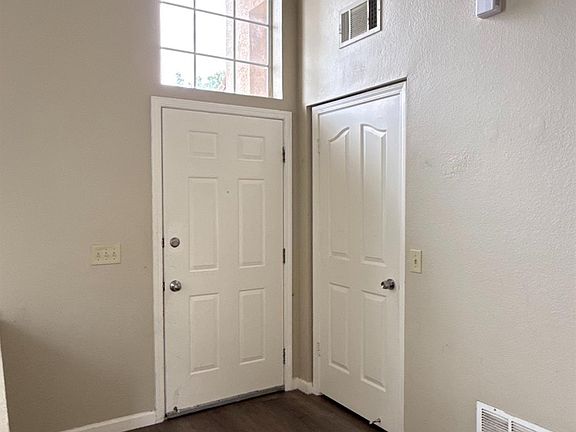 5th image of 1288 Mayfield Cir