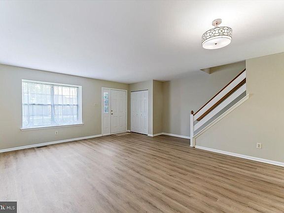 3rd image of 113 Cambridge Cir #52