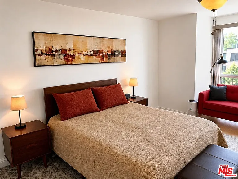 10800 Peach Grove St #5 — Photo 12