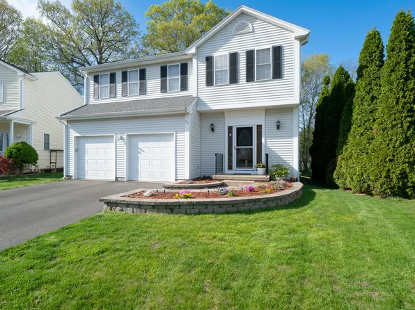 73 Pepper Bush Lane, Newington, CT 06111