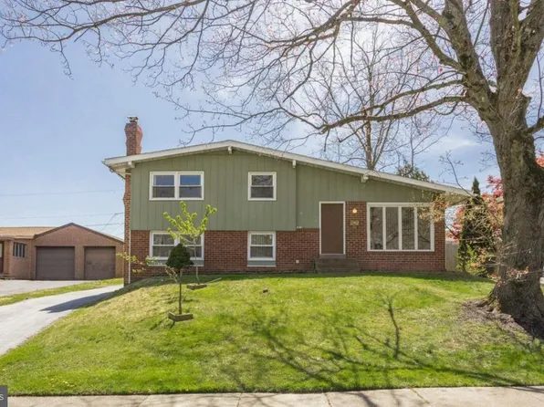 631 S Central Blvd, Broomall, PA 19008