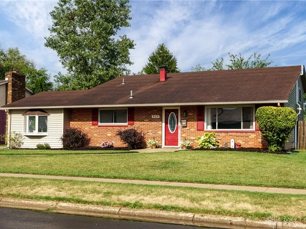 416 Falcon Dr, New Carlisle, OH 45344