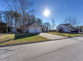 31 Abbey Ln, Cartersville, GA 30120