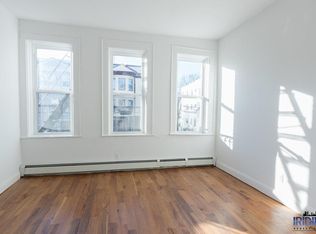 310 S 11th St, Newark, NJ 07103