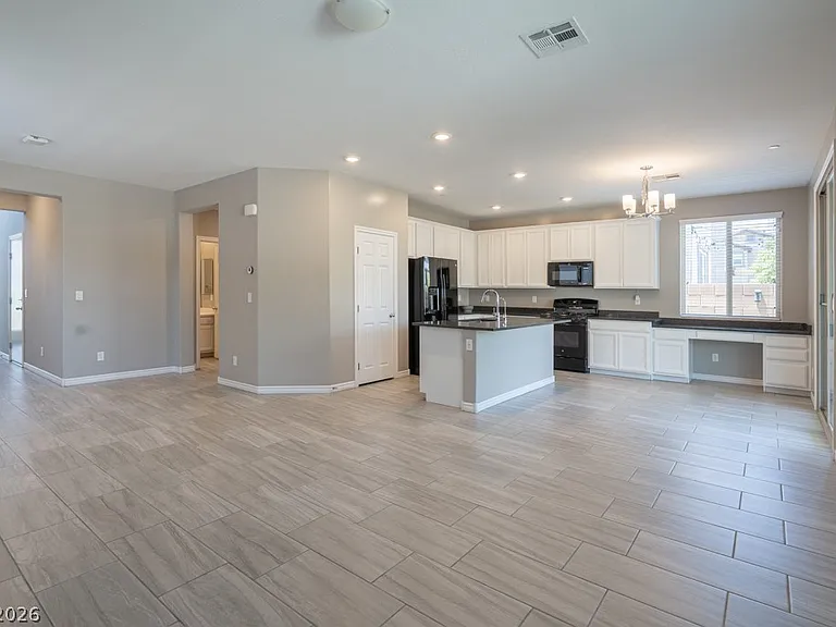 896 Bluebell Brook St — Photo 6