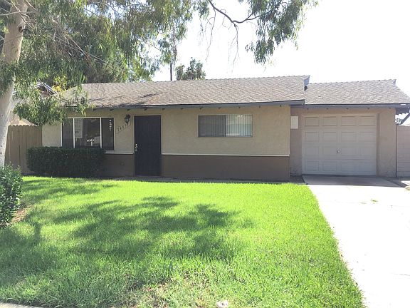 4th image of 24885-24919 Eucalyptus Ave #24897-A