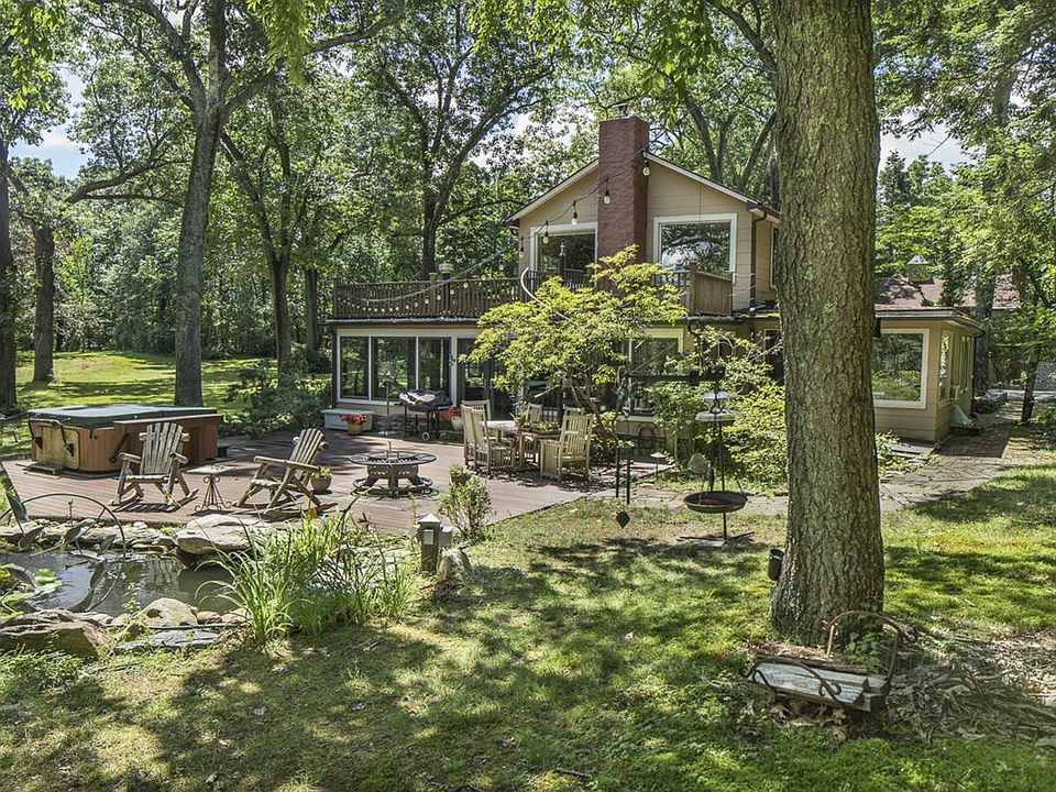 1st image of 301 Green Briar