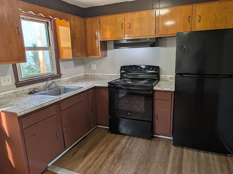 66 Clinton Ave #A — Photo 2