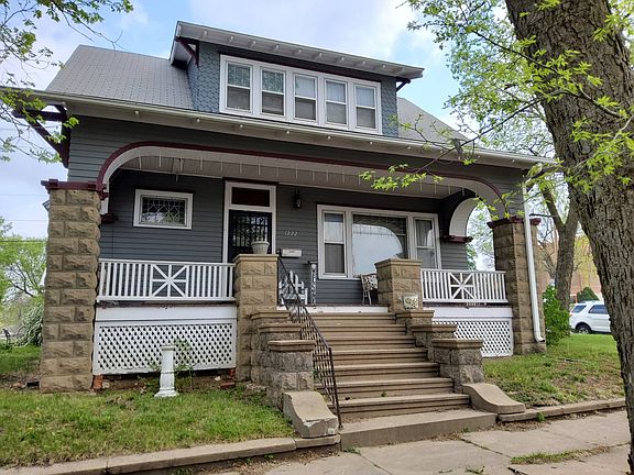 2nd image of 1222 Broadway