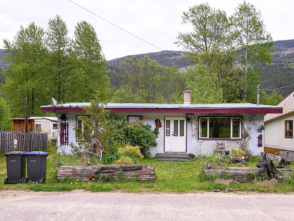 1st image of 3782 River Dr