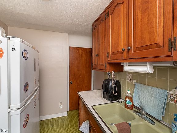 5th image of 14212 Gramatan Ave