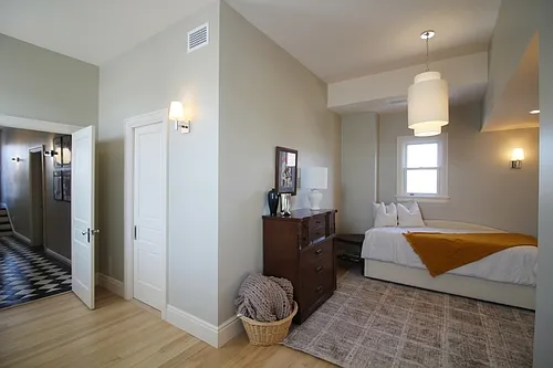 1819 Sarah St #2 — Photo 19