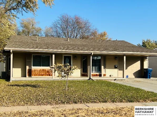 7002 Gertrude St, La Vista, NE 68128