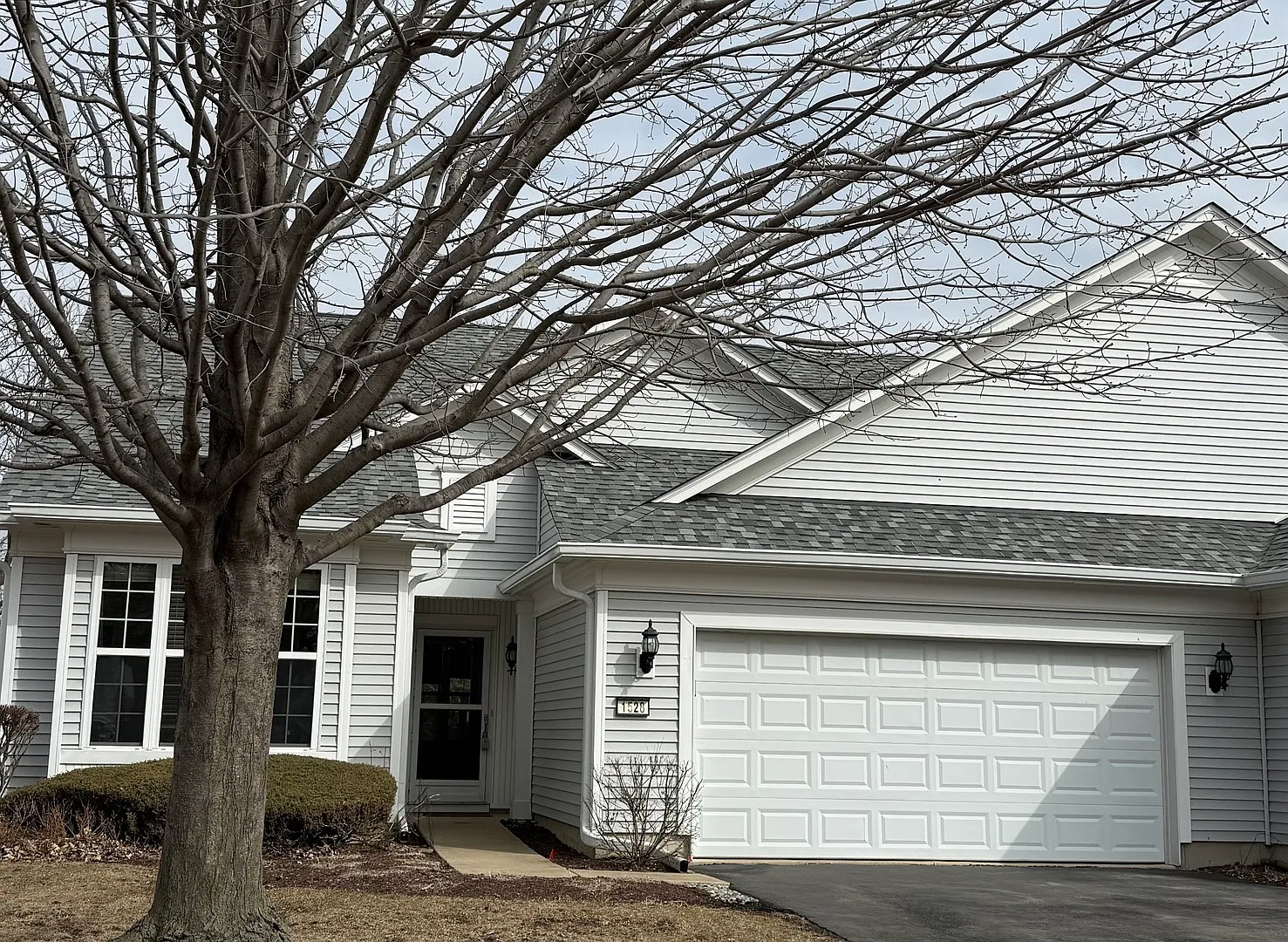 1528 Countryside Dr photo 1