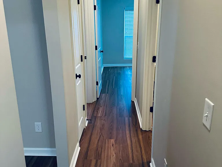 3272 Alexandria Dr — Photo 15