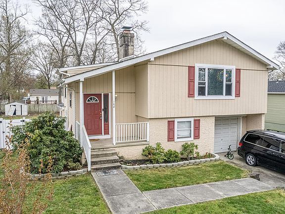3rd image of 108 Karen Dr