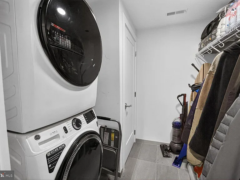 737 Swann Ave #310 — Photo 16