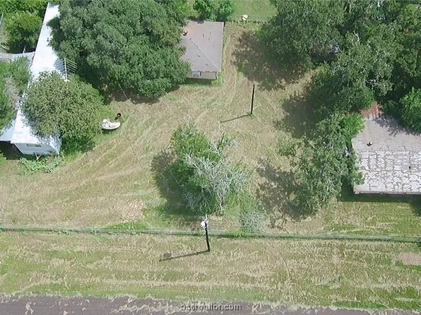 304 Spruce, Somerville, TX 77879