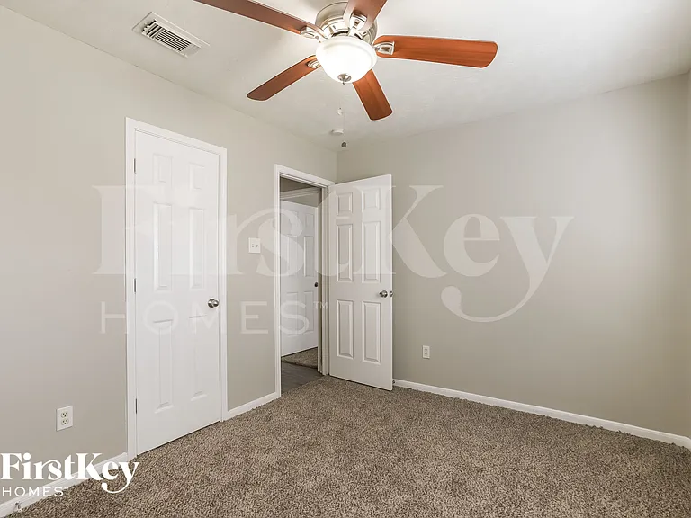 19375 Strathmore Place Ln — Photo 9