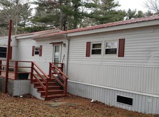 27 Sycamore Dr, Halifax, MA 02338