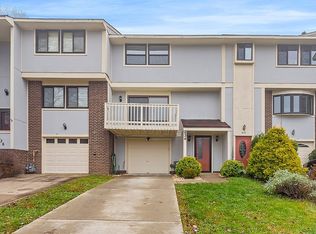 634 Deer Watch Rd, Bridgeville, PA 15017