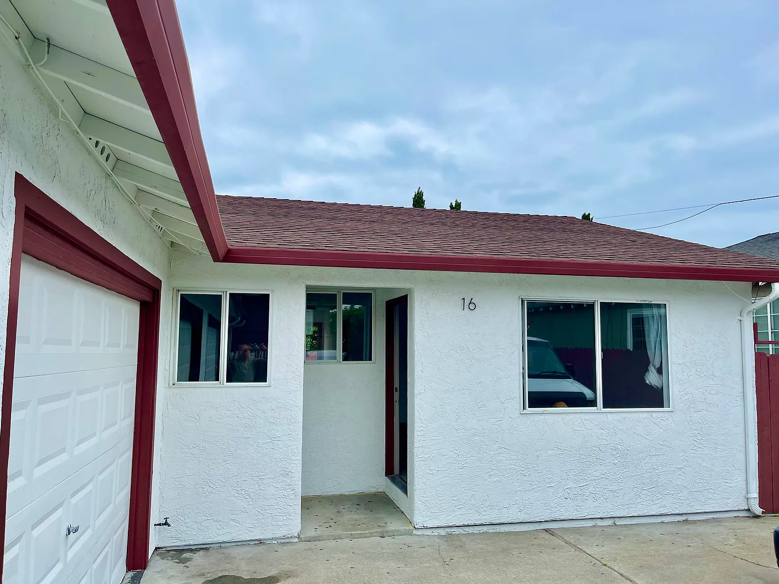 3 bed, 1200 sqft, $5,500 — Photo 2