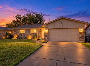 9352 E 56th St, Tulsa, OK 74145