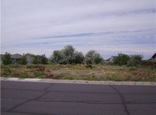 520 S Sandalwood Pl, Moses Lake, WA 98837