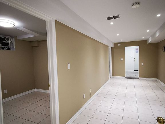3rd image of 141 Essex St