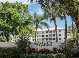 3640 Whitehall Dr APT 305, West Palm Beach, FL 33401