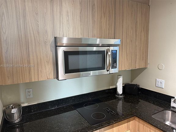 5th image of 2670 E Sunrise Blvd #1132