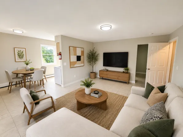 40 Walnut St, Toms River, NJ 08753