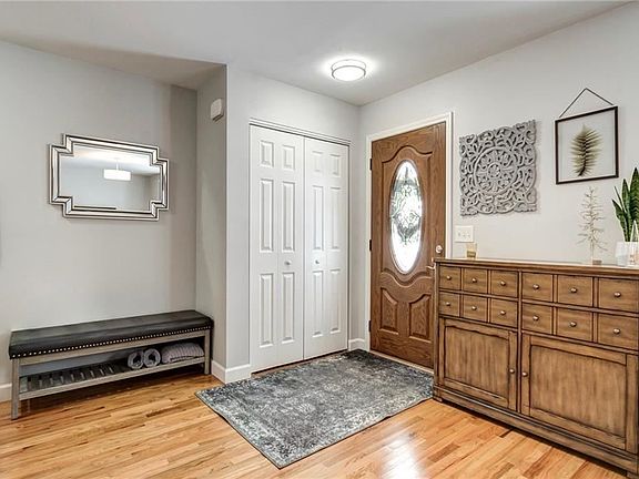 4th image of 3740 Malibu Hills Dr