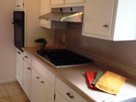 4th image of 411 N Lagrave St