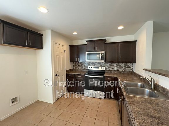 4th image of 14681 S Toledo Pl
