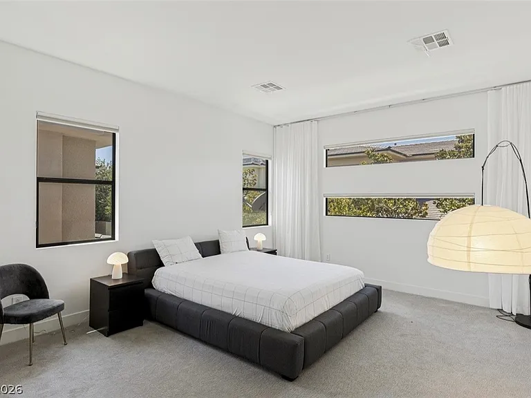 47 Pristine Glen St — Photo 40
