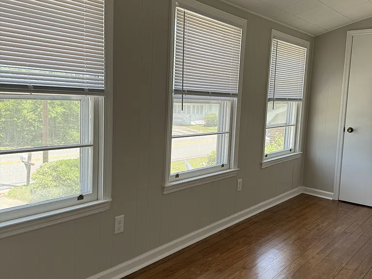 204 S Zetterower Ave — Photo 6