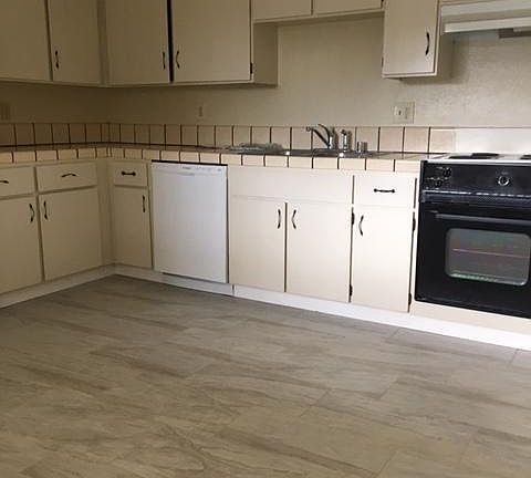 3rd image of 4951 Canto Dr APT 3