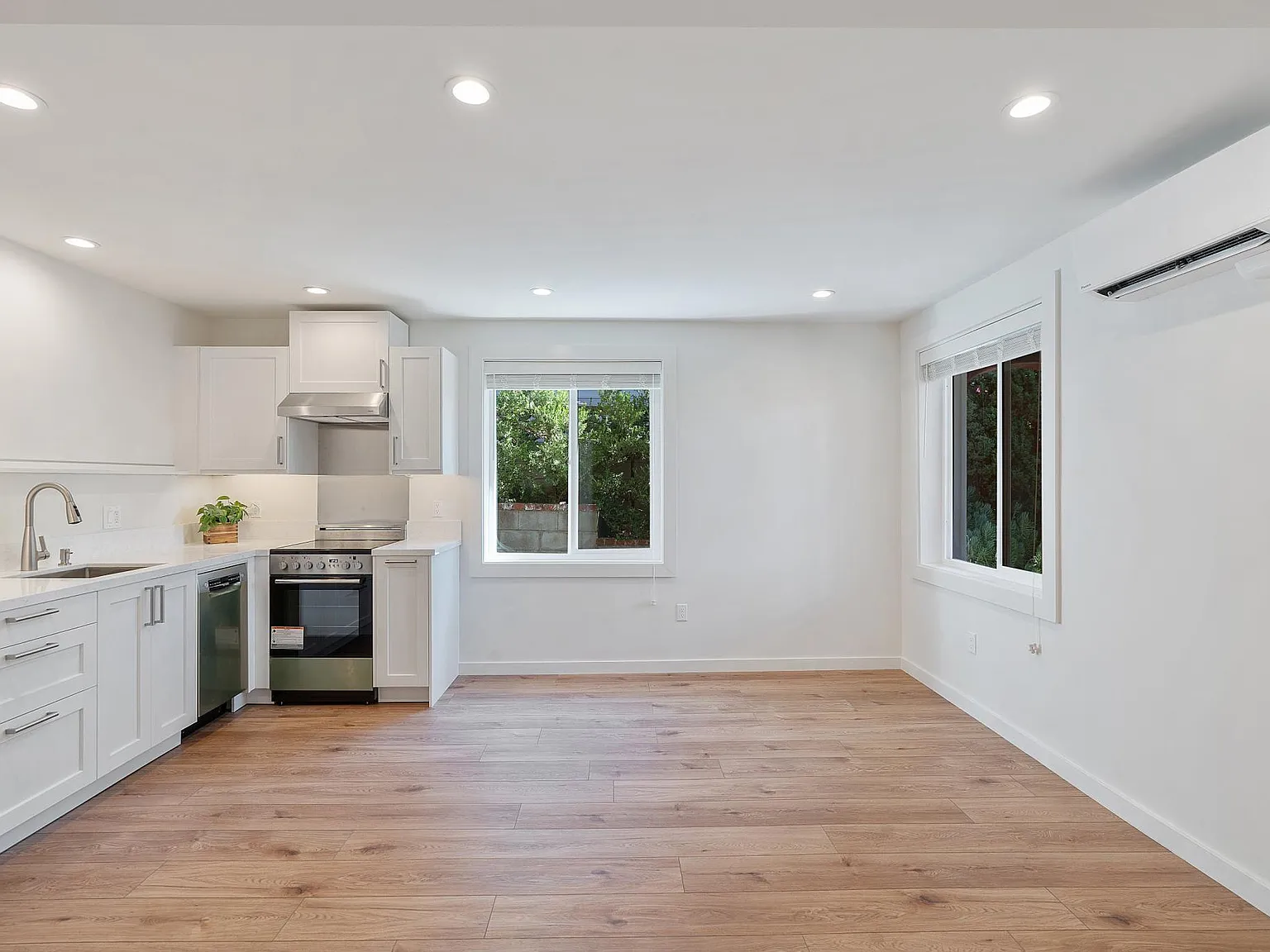 1 bed, 565 sqft, $2,495 — Photo 4