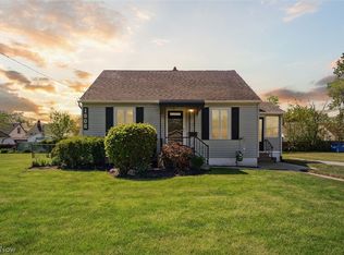 1906 Leavitt Rd, Lorain, OH 44052