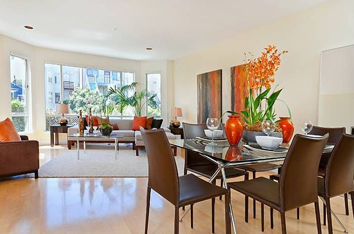 Spacious open plan LR/DR