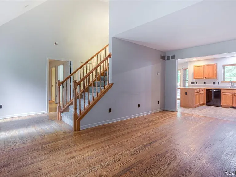 3930 Dunning Rd — Photo 16