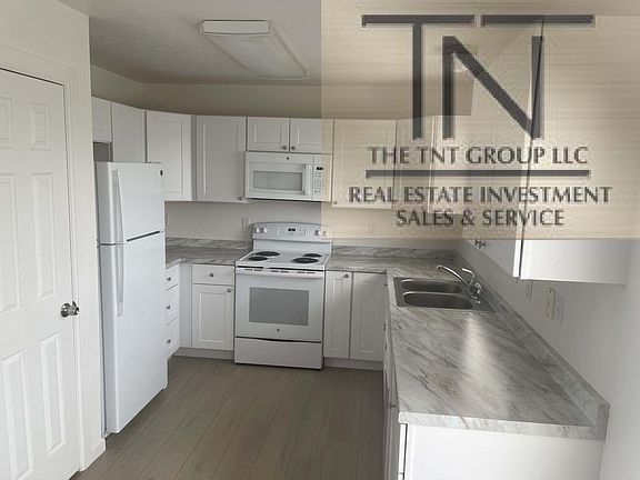 2nd image of 114 Nogales Ct #C