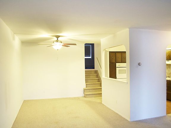 4th image of 7212 Bergen Ct