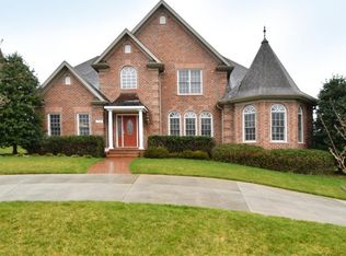 106 Montauk Ct, Clemmons, NC 27012